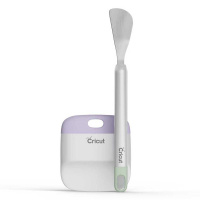 cricut-scraper-and-spatula