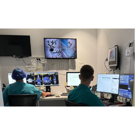 baadae_49340175e343457f8a436ce269f11e5amv2