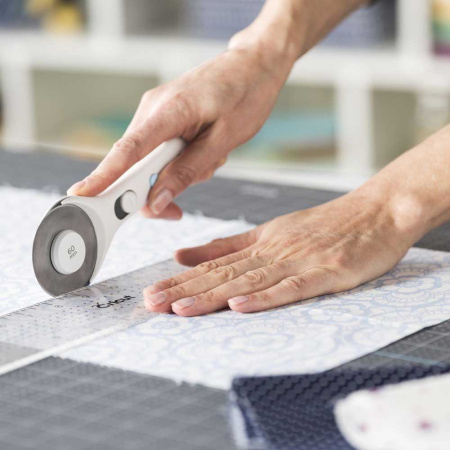 cricut-rotary-cutter-60-mm_3